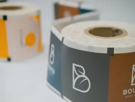 Atıştırmalık Tepsileri veya Bento Kutuları için Markalı Sızdırmazlık Filmi