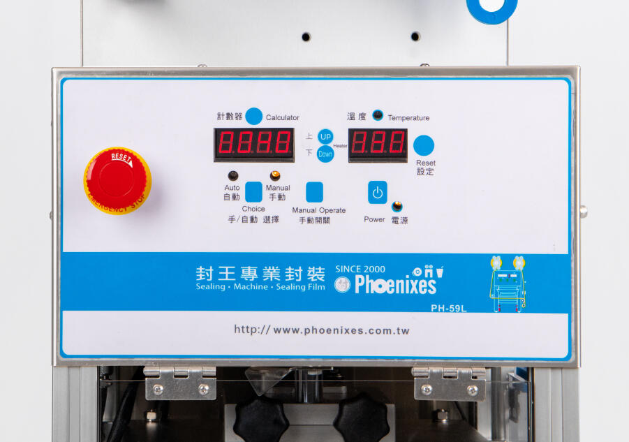 Kullanıcı dostu panele sahip tepsi kapatma makinesi